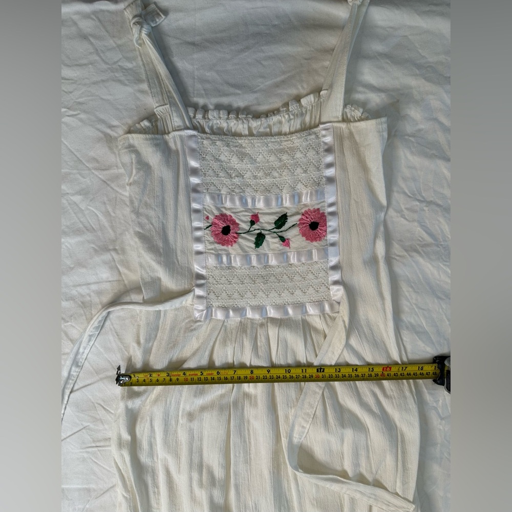 Cottagecore Midi Dress White Embroidered Boho Floral Eyelet Woven Size Small - Picture 11 of 11